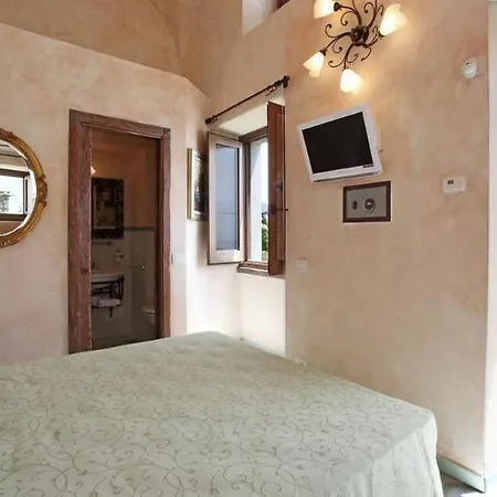 Lantico Borgo Dei Limoni Bed & Breakfast 5*