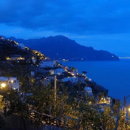 Bed & Breakfast Lantico Borgo Dei Limoni 5*